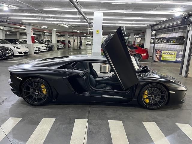 Usado Lamborghini Aventador 700 CV (514 kW) 2014 Gris Coupe