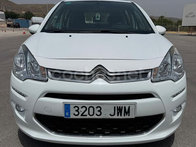Blanco Usado 2017 Citroën C3 Feel Utilitario | 7500 € (Precio justo) - Imagen 1/4