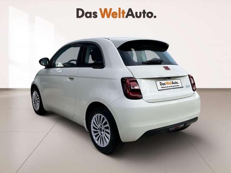 Usado Fiat 500e Red 86 kW (118 CV) 2023 Blanco Berlina