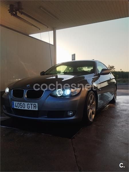 Usado BMW 320 177 CV (130 kW) 2010 Gris / plata Coupe
