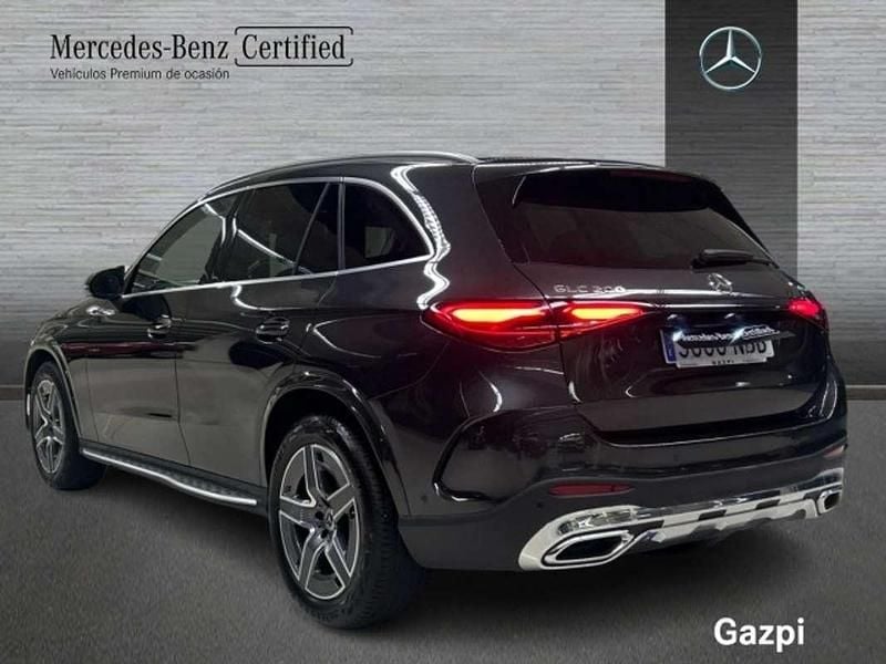 Usado Mercedes GLC200 204 CV (150 kW) 2025 Gris grafito SUV