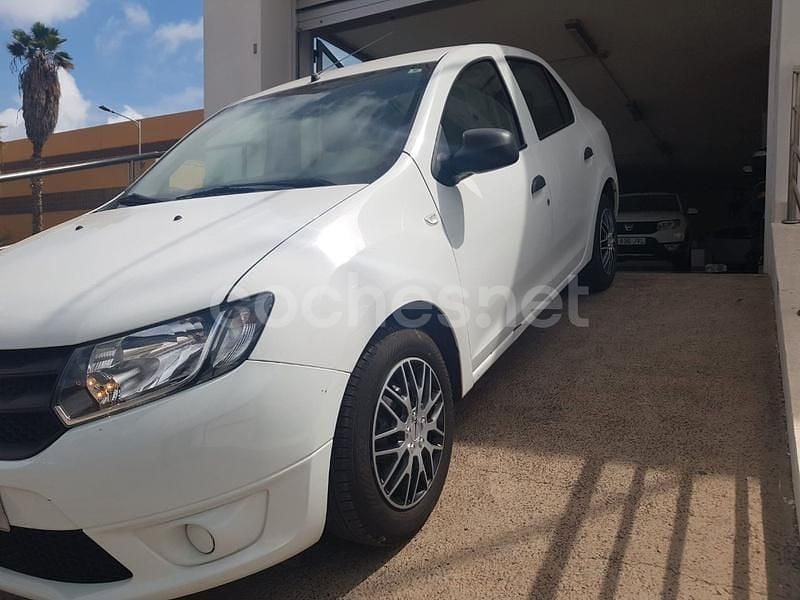 Usado Dacia Logan MCV Ambiance 75 CV (55 kW) 2015 Blanco Familiar