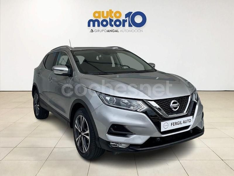 Usado Nissan Qashqai Style Edition 115 CV (84 kW) 2021 Gris / plata SUV