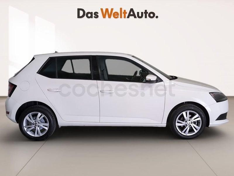 Usado Skoda Fabia Ambition 60 CV (44 kW) 2020 Blanco Berlina