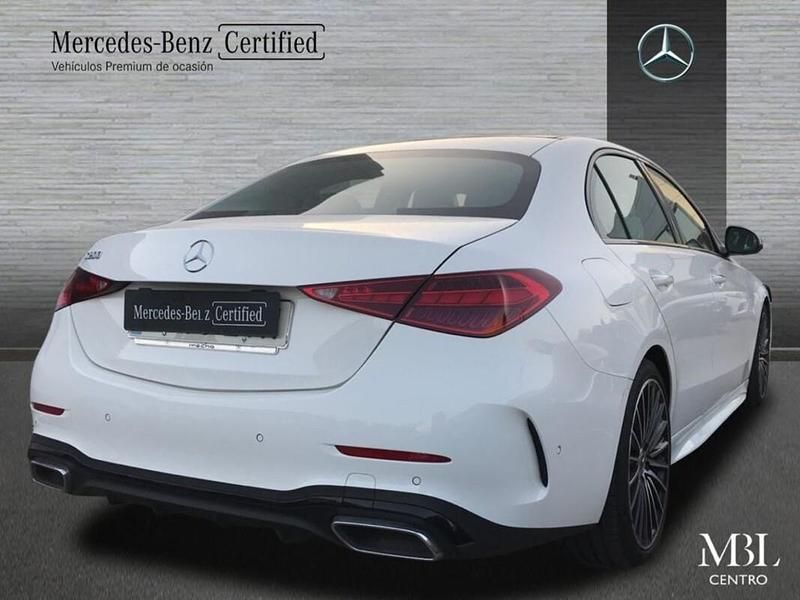 Usado Mercedes C200 AMG line 204 CV (150 kW) 2021 Blanco polar  pintura unicolor Berlina