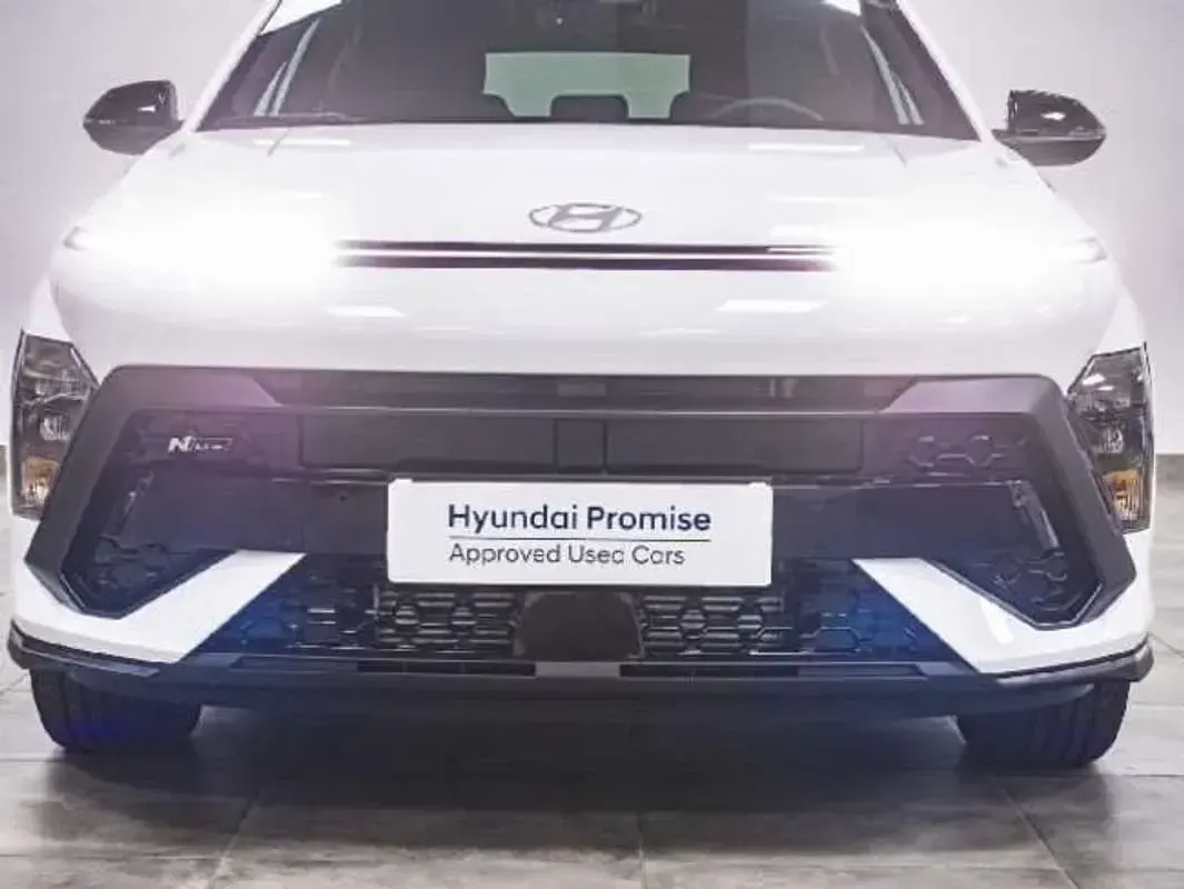 Usado Hyundai Kona N Line 120 CV (88 kW) 2024 Blanco SUV