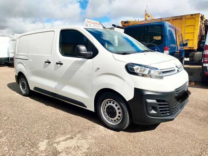 Usado Citroën Jumpy 118 CV (86 kW) 2022 Blanco Monovolumen