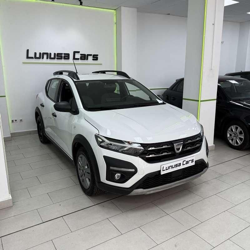 Usado Dacia Sandero Expression 91 CV (66 kW) 2022 Blanco Utilitario