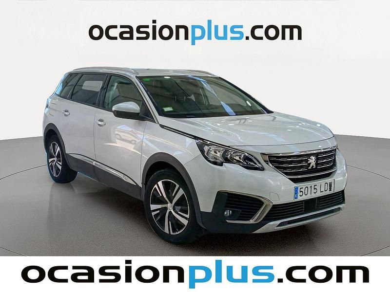 Usado Peugeot 5008 Allure 130 CV (95 kW) 2020 Blanco SUV