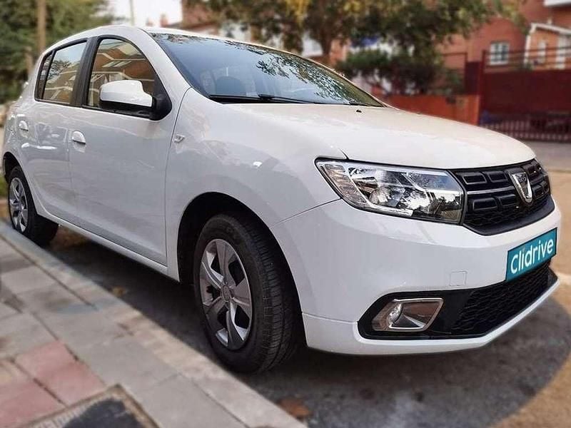 Usado Dacia Sandero Comfort 95 CV (69 kW) 2020 Blanco Utilitario
