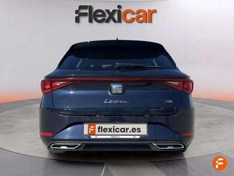 Usado Seat Leon FR 150 CV (110 kW) 2021 Negro Berlina