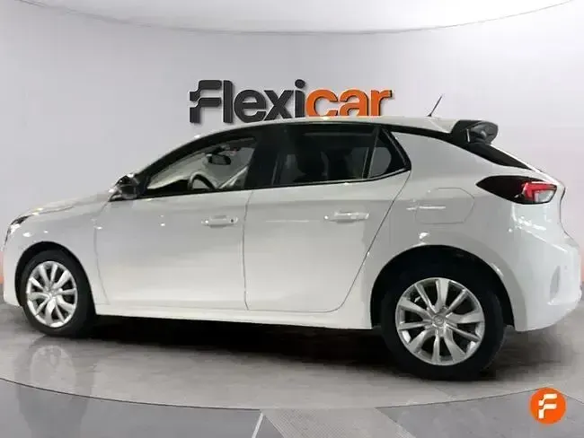 Usado Opel Corsa 100 CV (73 kW) 2024 Blanco Utilitario