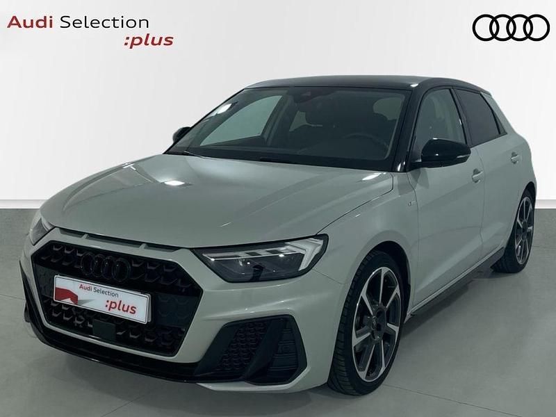 Usado Audi A1 Black Edition 116 CV (85 kW) 2025 Gris SUV