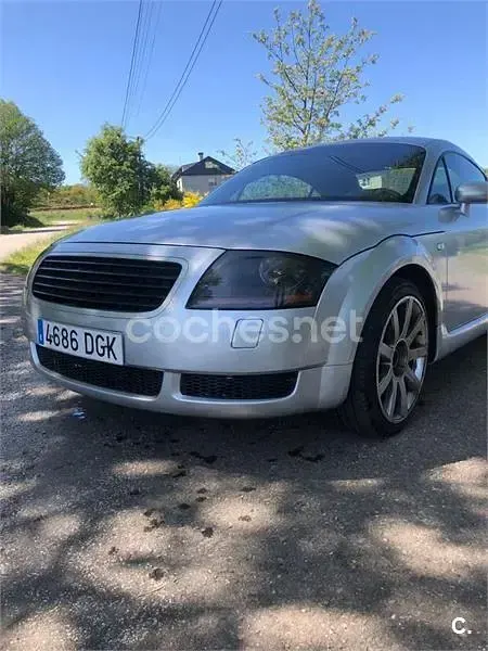 Usado Audi TT 225 CV (165 kW) 2000 Gris / plata Coupe
