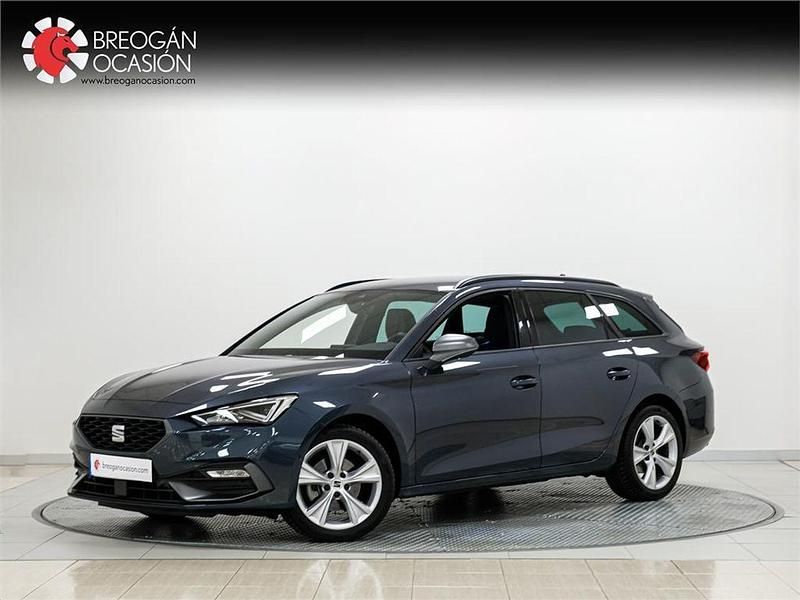 Usado Seat Leon XCELLENCE 150 CV (110 kW) 2023 Azul Berlina