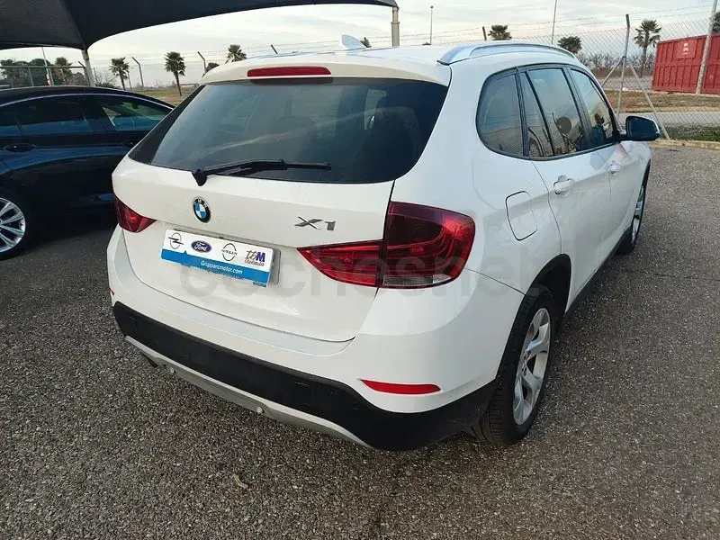 Usado BMW X1 Comfort Edition 143 CV (105 kW) 2013 Blanco SUV