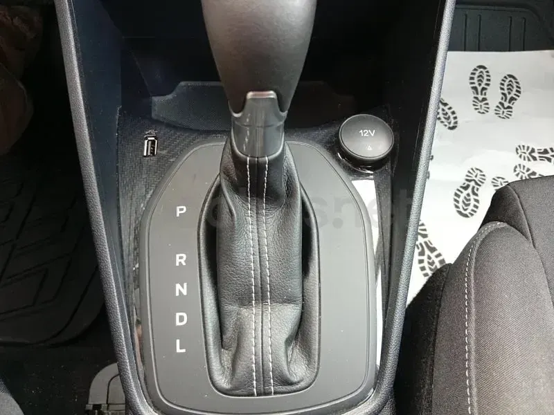 Usado Ford Fiesta Active X 125 CV (91 kW) 2022 Blanco Utilitario