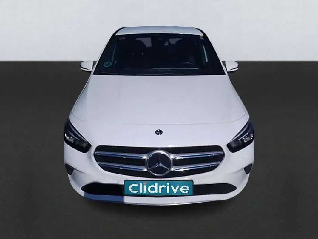 Usado Mercedes B180 116 CV (85 kW) 2021 Blanco Monovolumen