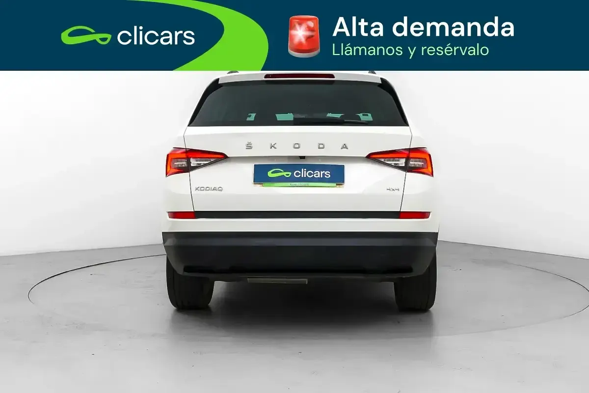Usado Skoda Kodiaq Ambition 150 CV (110 kW) 2021 Blanco SUV