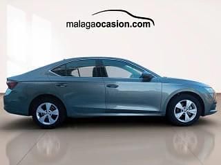 Usado Skoda Octavia Ambition 150 CV (110 kW) 2023 Gris Berlina