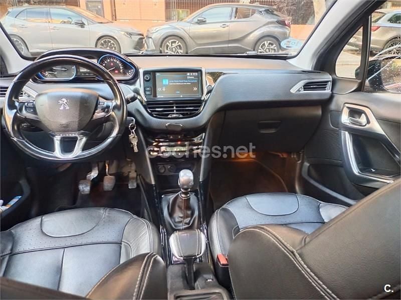 Usado Peugeot 2008 Crossway 130 CV (95 kW) 2018 Negro SUV