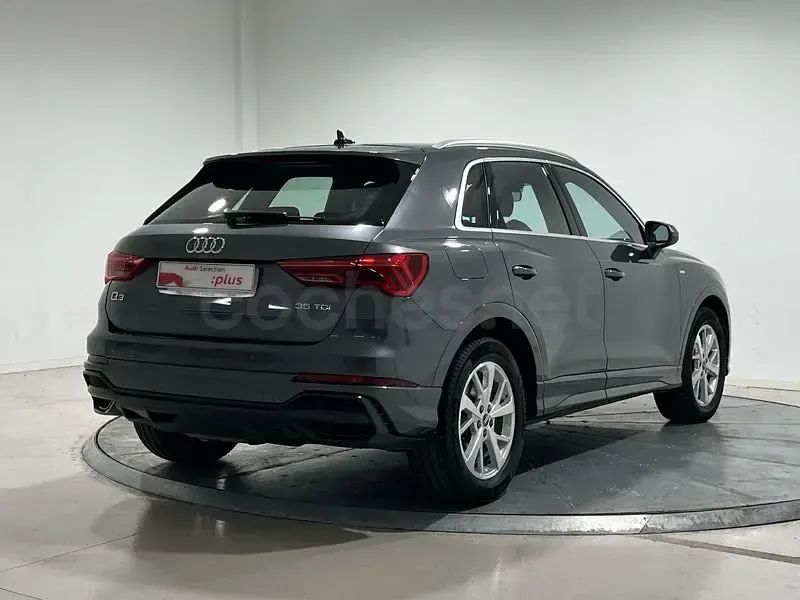 Usado Audi Q3 S-Line 150 CV (110 kW) 2021 Gris / plata SUV