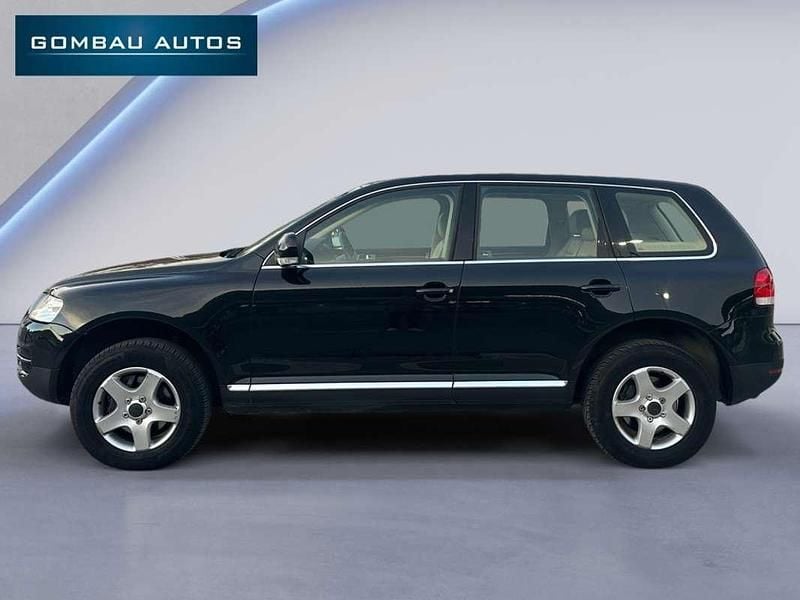 Usado VW Touareg 220 CV (161 kW) 2004 Negro SUV