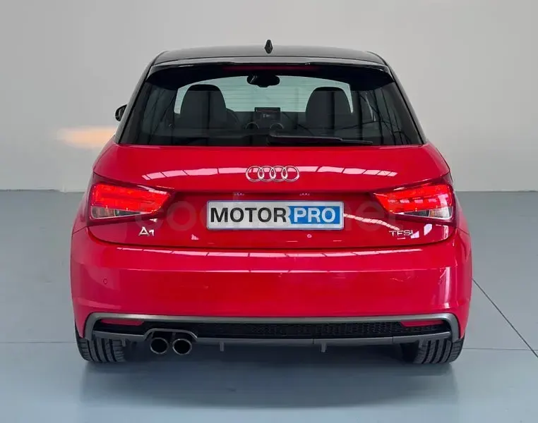 Usado Audi A1 Sportback Design 125 CV (91 kW) 2015 Rojo Utilitario