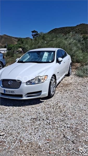 Usado Jaguar XF Sportbrake Luxury 240 CV (176 kW) 2012 Blanco Familiar