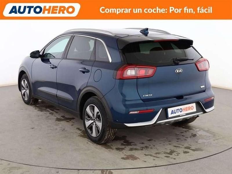 Usado Kia Niro 141 CV (103 kW) 2018 Azul SUV