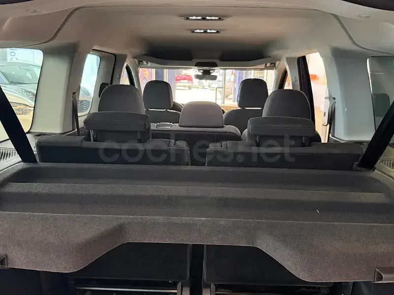 Usado Ford Grand Tourneo Connect Trend 150 CV (110 kW) 2025 Azul Monovolumen