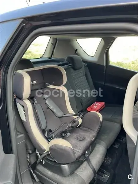 Usado Opel Meriva Selective 95 CV (69 kW) 2013 Negro Monovolumen