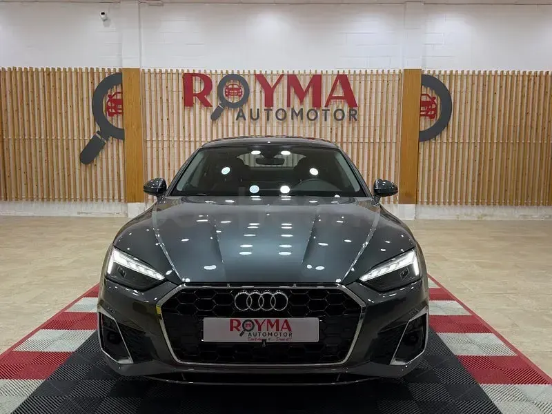 Usado Audi A5 Sportback S-Line 163 CV (119 kW) 2021 Gris / plata Utilitario