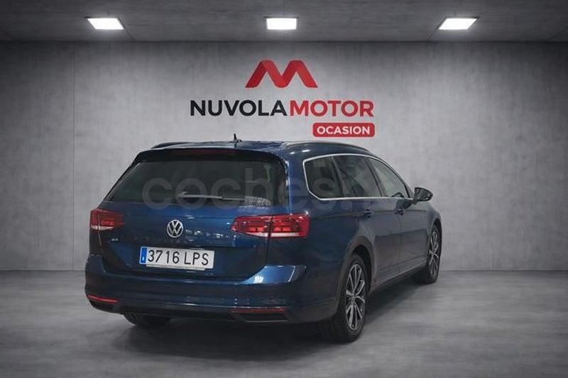 Usado VW Passat Executive 150 CV (110 kW) 2021 Azul Familiar