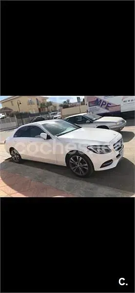Usado Mercedes C220 170 CV (125 kW) 2015 Blanco Berlina