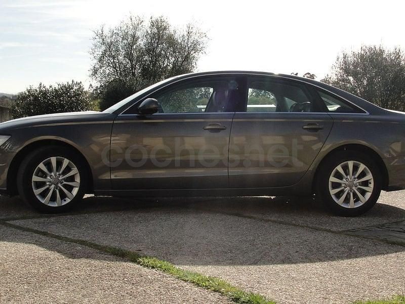 Usado Audi A6 177 CV (130 kW) 2011 Marrón Familiar