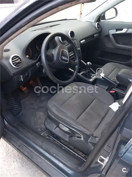 Usado Audi A3 Ambiente 140 CV (102 kW) 2008 Gris / plata Utilitario