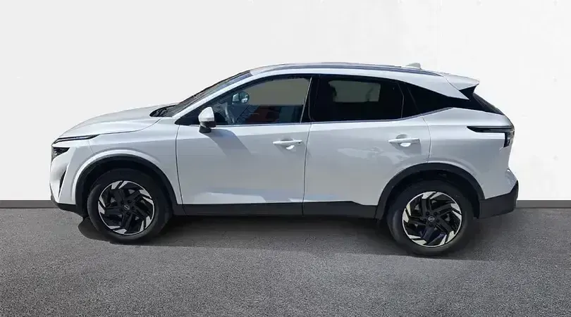 Usado Nissan Qashqai N-Connecta 140 CV (102 kW) 2024 Lunar white (perlada) SUV