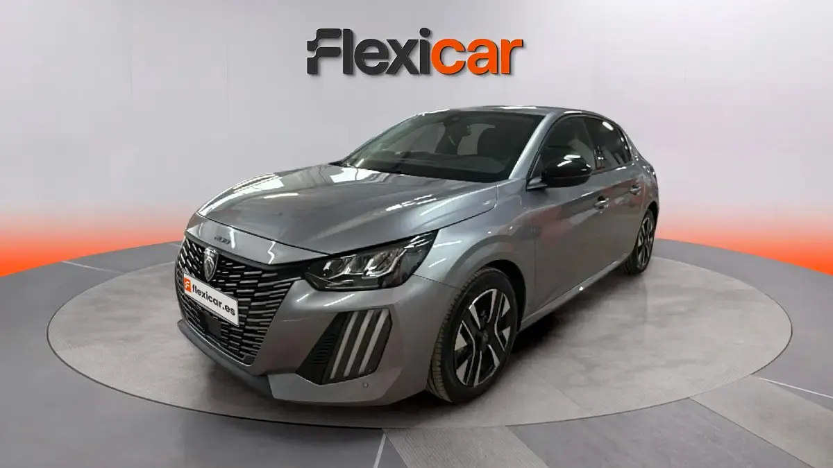 Usado Peugeot 208 Allure 101 CV (74 kW) 2025 Gris Utilitario