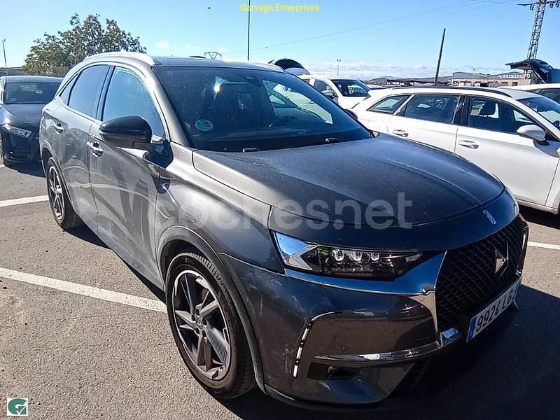 Gris / plata Usado 2020 DS Automobiles DS7 Crossback So Chic SUV | 18.999 € (Precio justo) - Imagen 1/4