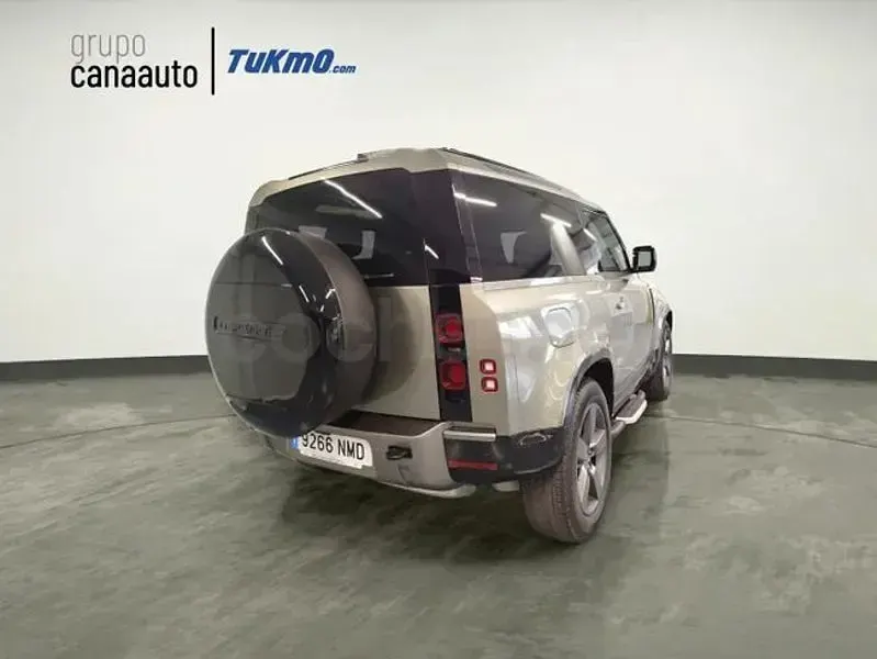 Usado Land Rover Defender SE 249 CV (183 kW) 2026 Verde SUV
