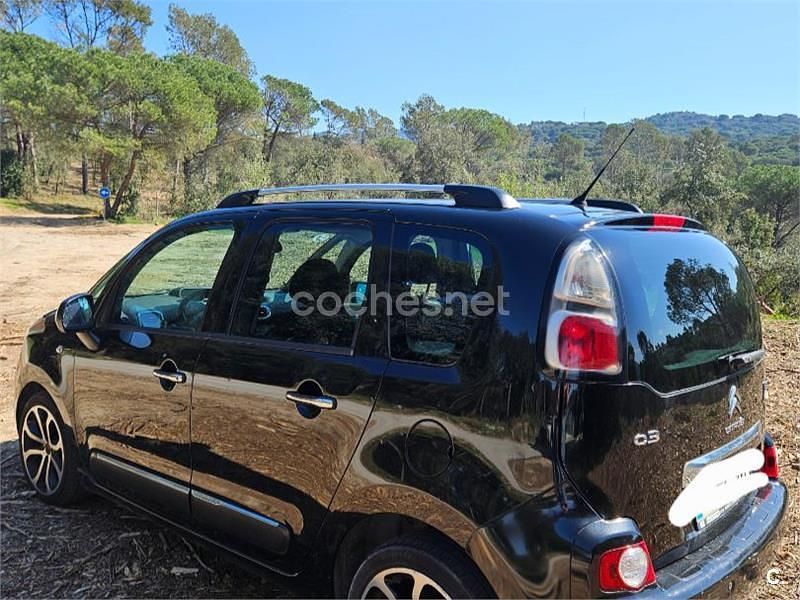 Usado Citroën C3 Picasso Attraction 92 CV (67 kW) 2015 Negro Monovolumen