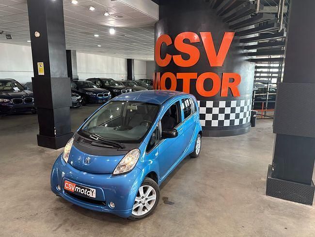 Usado Peugeot iON 48 kW (66 CV) 2012 Azul Utilitario