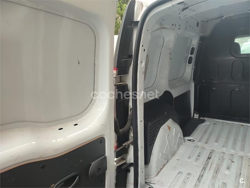 Usado Renault Kangoo 95 CV (69 kW) 2021 Blanco Monovolumen