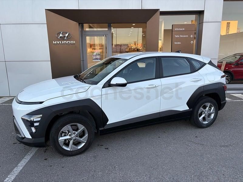 Usado Hyundai Kona 100 CV (73 kW) 2025 Blanco SUV