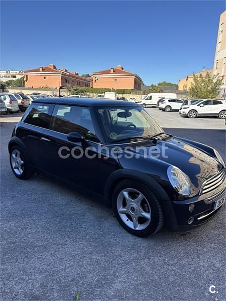 Negro Usado 2004 Mini Cooper Utilitario | 3700 € (Precio justo) - Imagen 1/4