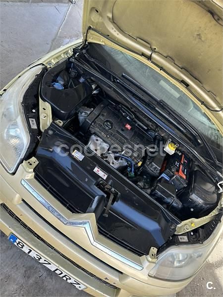 Usado Citroën C4 VTR Sport 110 CV (80 kW) 2005 Amarillo Berlina