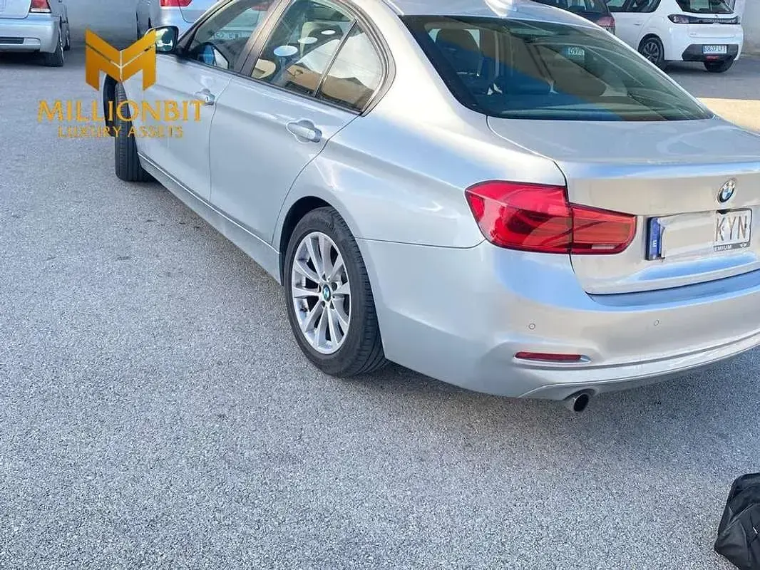 Usado BMW 318 Comfort Edition 143 CV (105 kW) 2019 Gris Berlina
