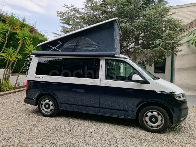 Usado VW California Beach 150 CV (110 kW) 2021 Azul Van