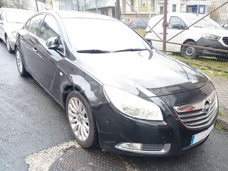 Negro Usado 2010 Opel Insignia Cosmo Berlina | 5900 € (Un poco caro) - Imagen 1/4